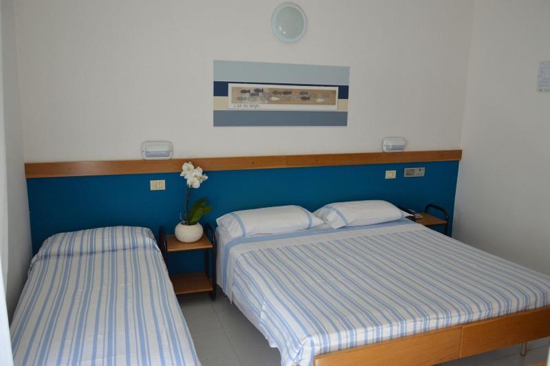 Hotel Morotti Misano Adriatico Esterno foto