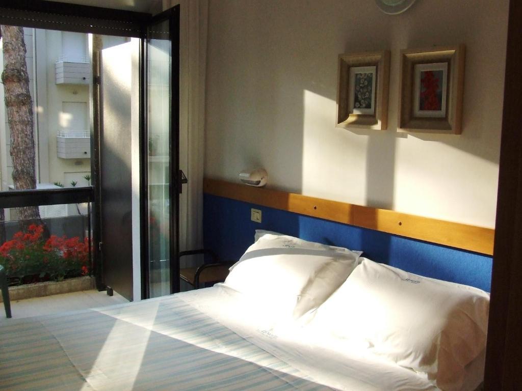 Hotel Morotti Misano Adriatico Camera foto