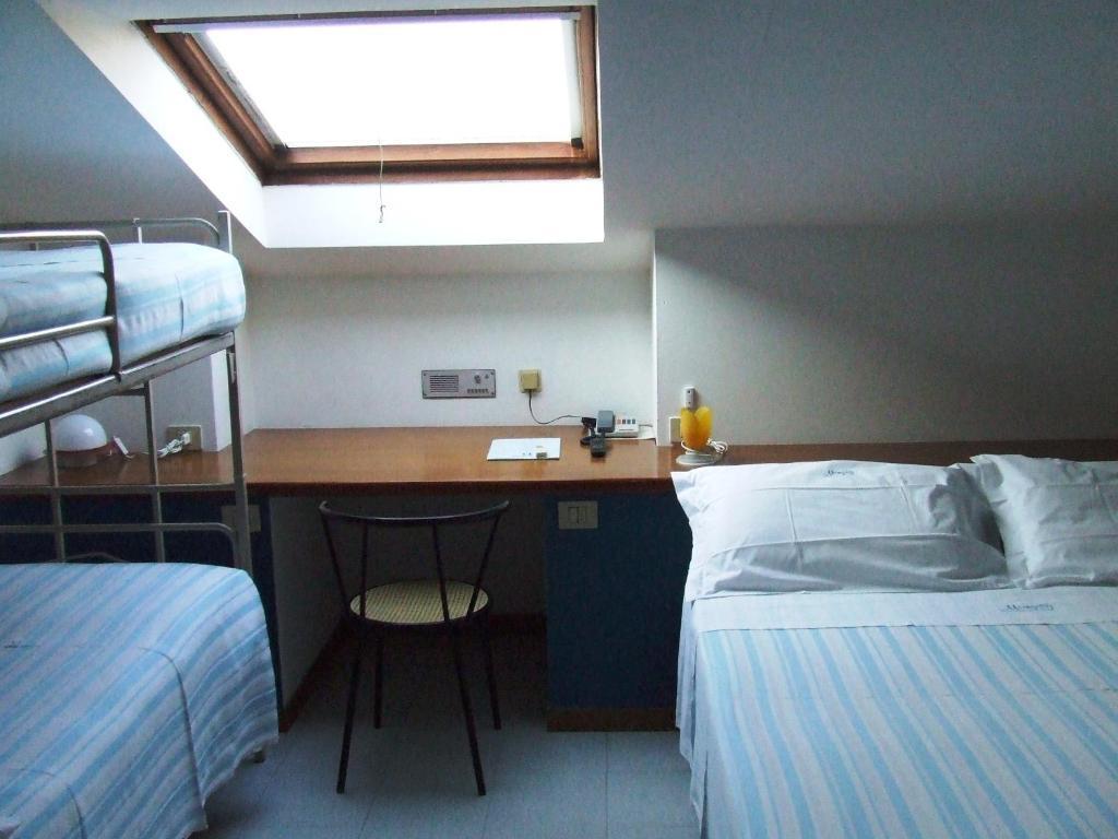 Hotel Morotti Misano Adriatico Camera foto