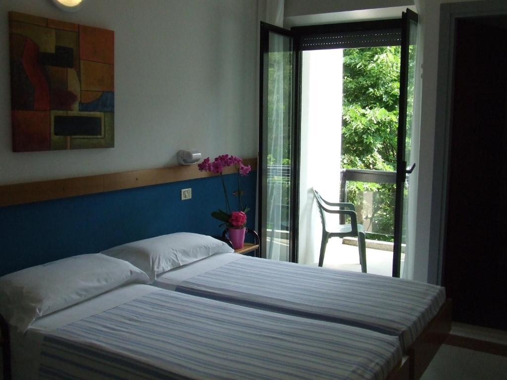 Hotel Morotti Misano Adriatico Camera foto