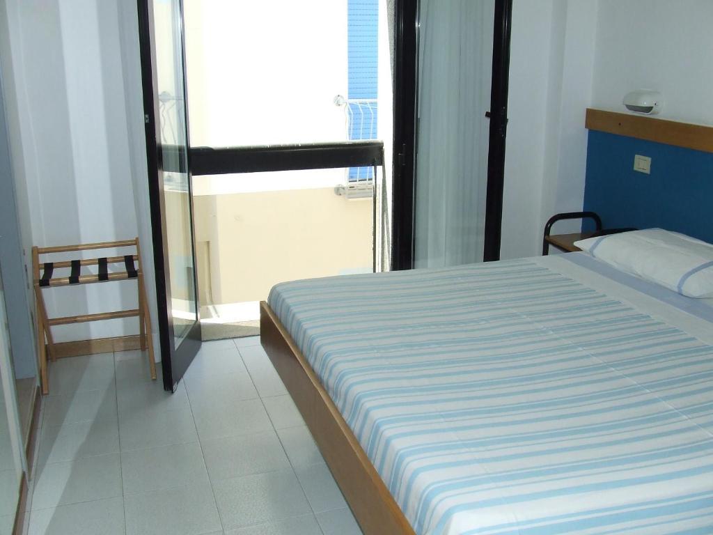 Hotel Morotti Misano Adriatico Camera foto