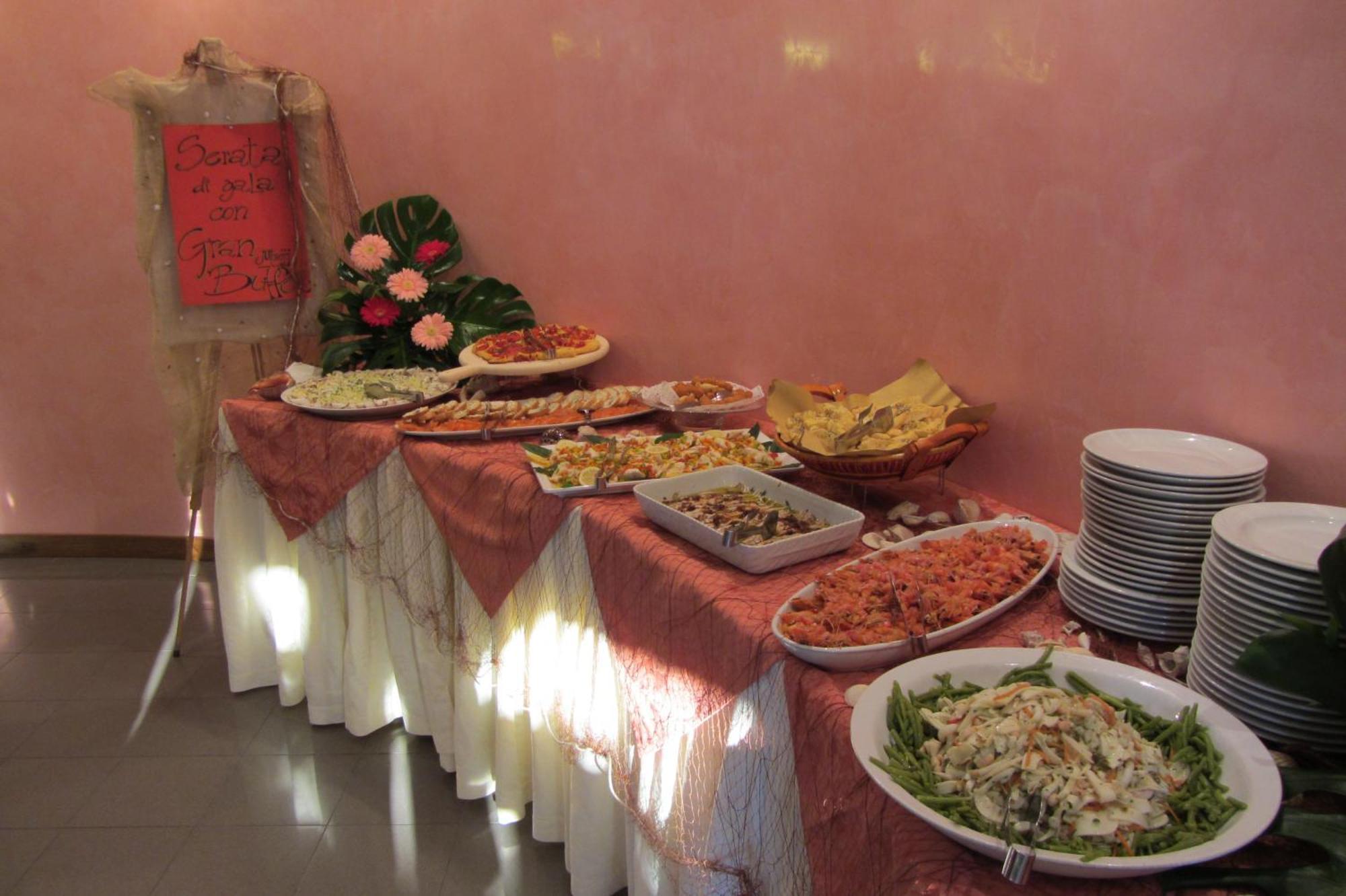 Hotel Morotti Misano Adriatico Esterno foto